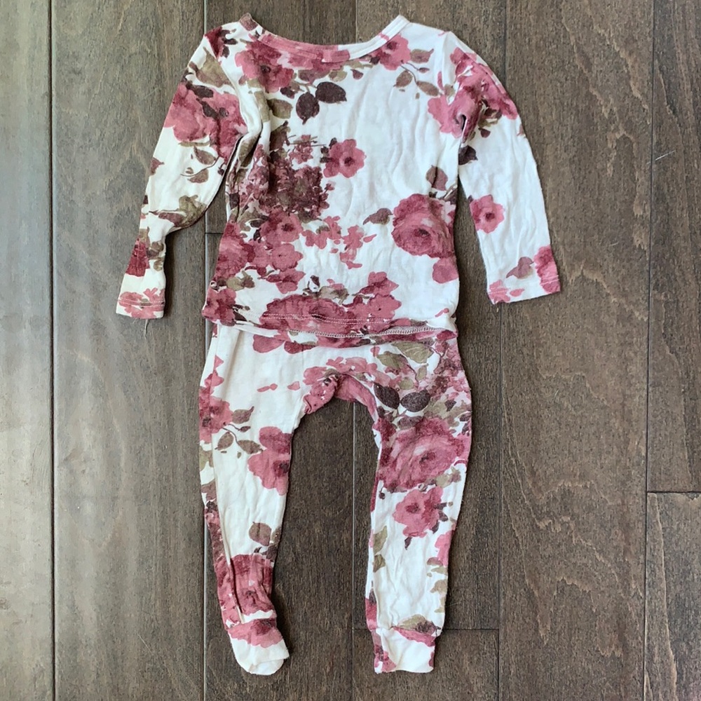 Cozy’s rose floral 2 piece pants top 3-6 m